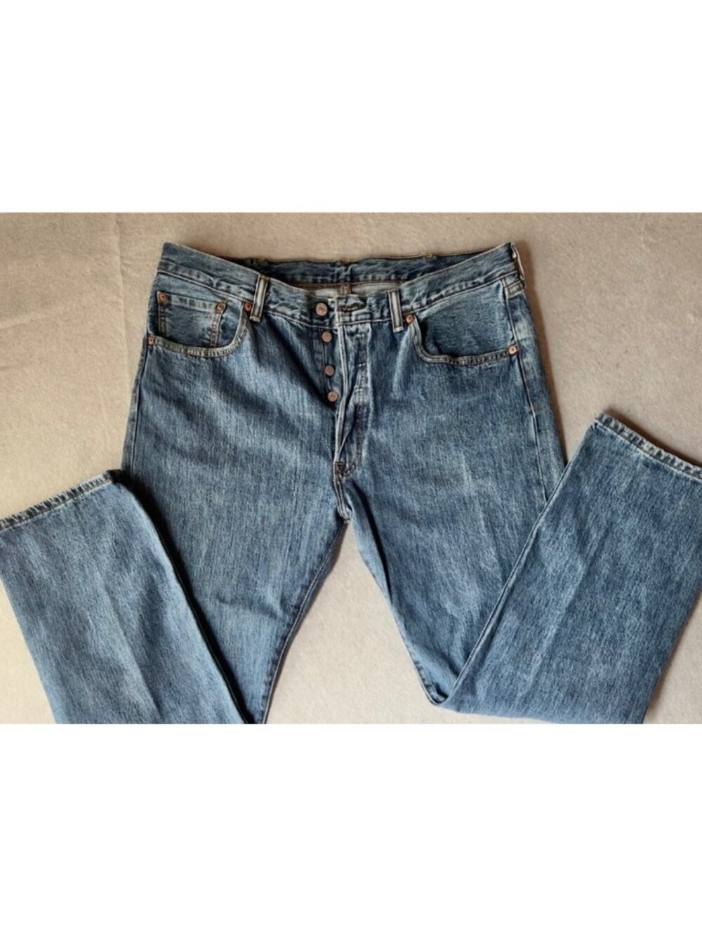 Levis 501 Jeans 38x30 Straight-Leg 5 Button Fly  Blue Denim 5 Pocket Medium Wash - Picture 8 of 8